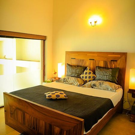 Hotel The Cove à Negombo Extérieur photo
