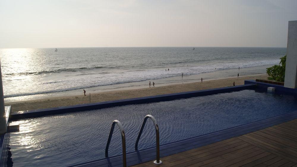 Hotel The Cove à Negombo Extérieur photo