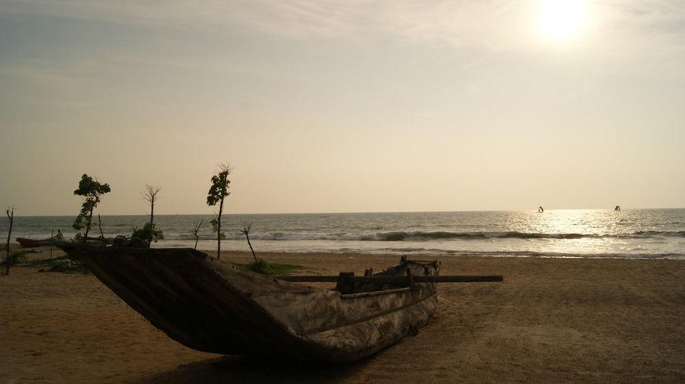 Hotel The Cove à Negombo Extérieur photo