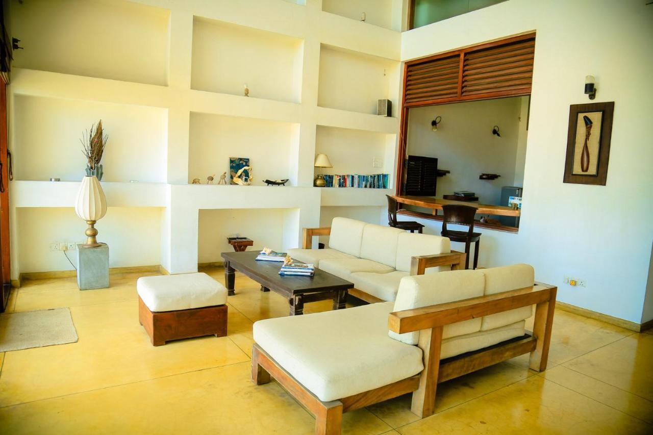 Hotel The Cove à Negombo Extérieur photo